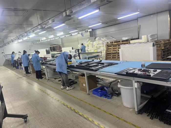 Cuhub factory begins regular LCD display production at 2025